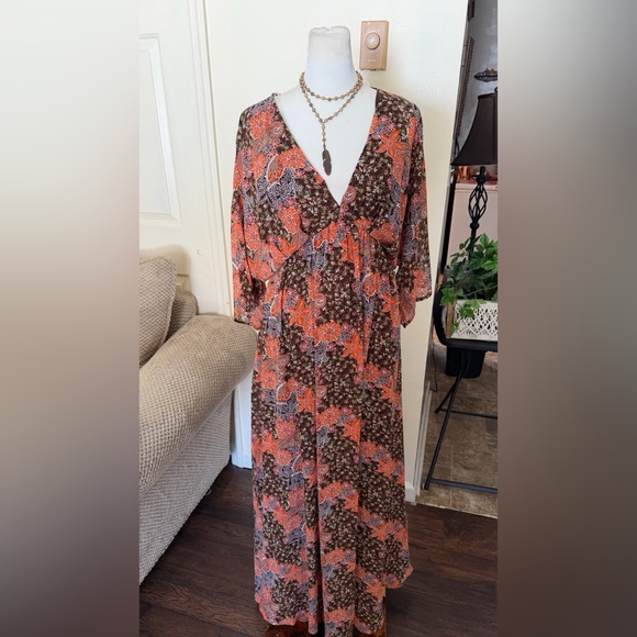 Floral Bohemian Maxi Dress by Entro NWT - Picture 7 of 13